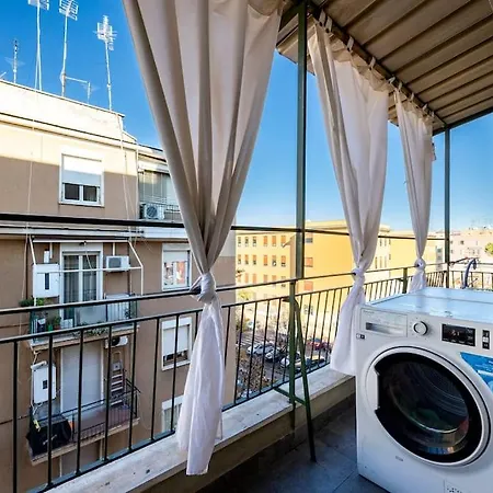 Stylish Apartment Rome Air Conditionig Wifi Tv 50 Metro 4 Minutes Away-2