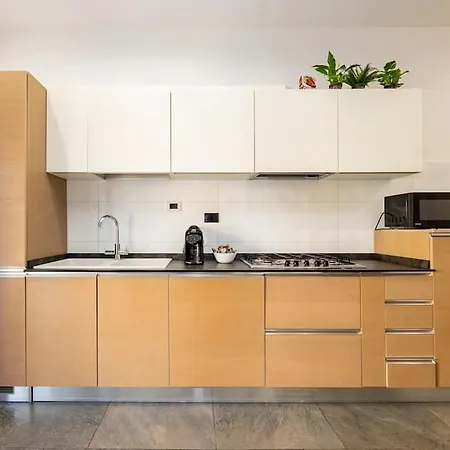 Stylish Apartment Rome Air Conditionig Wifi Tv 50 Metro 4 Minutes Away-3